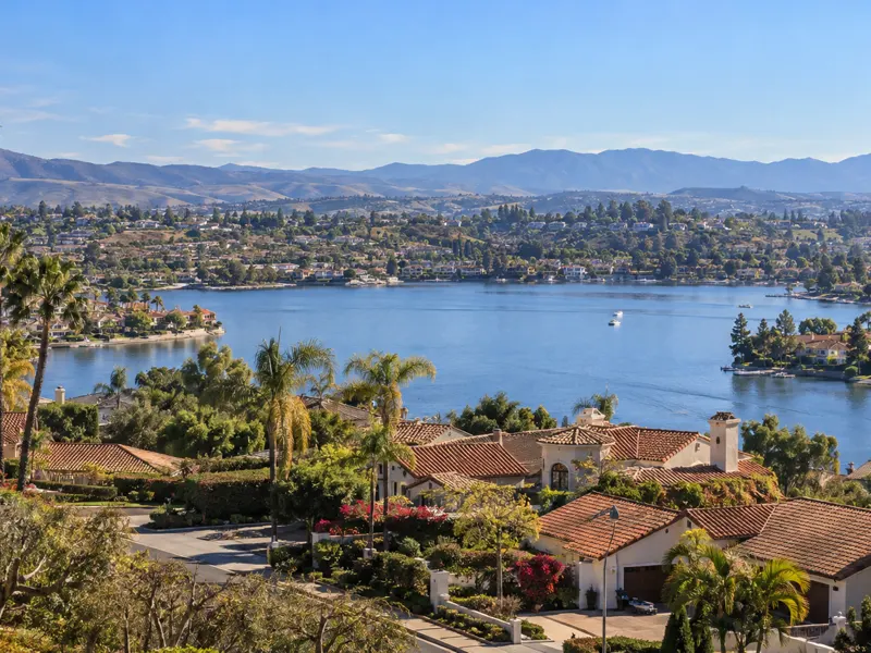 View over homes and the lake in Mission Viejo, California
